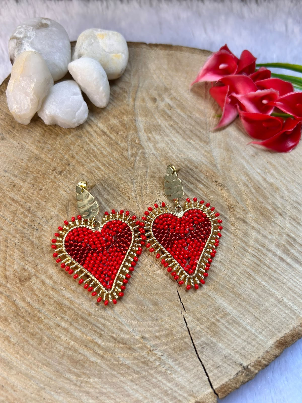 Aretes Amore